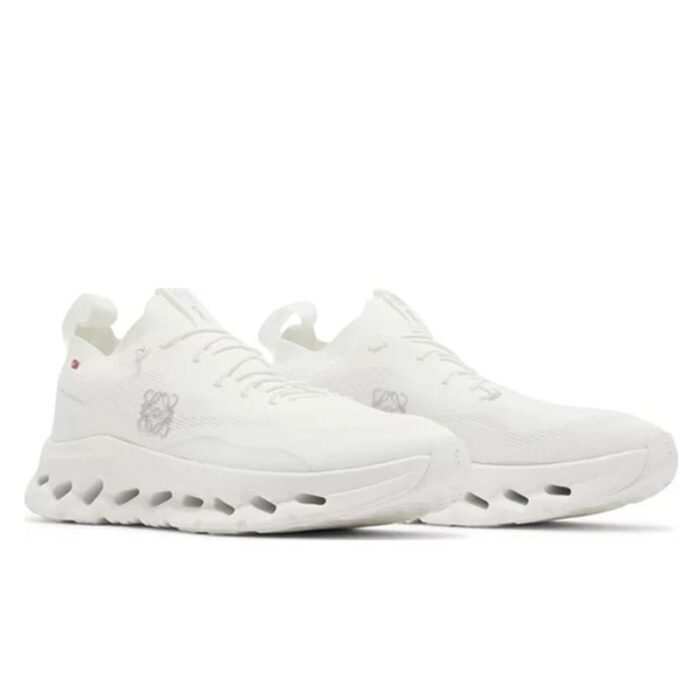 LOEWE X OnCloudtilt All White - Image 4