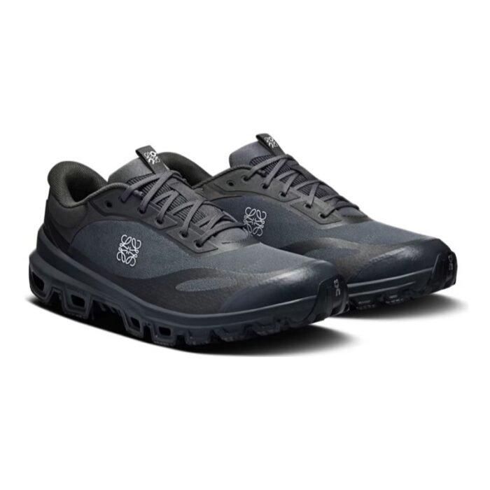 On Cloudventure 2 “Loewe – Gunmetal” - Image 1