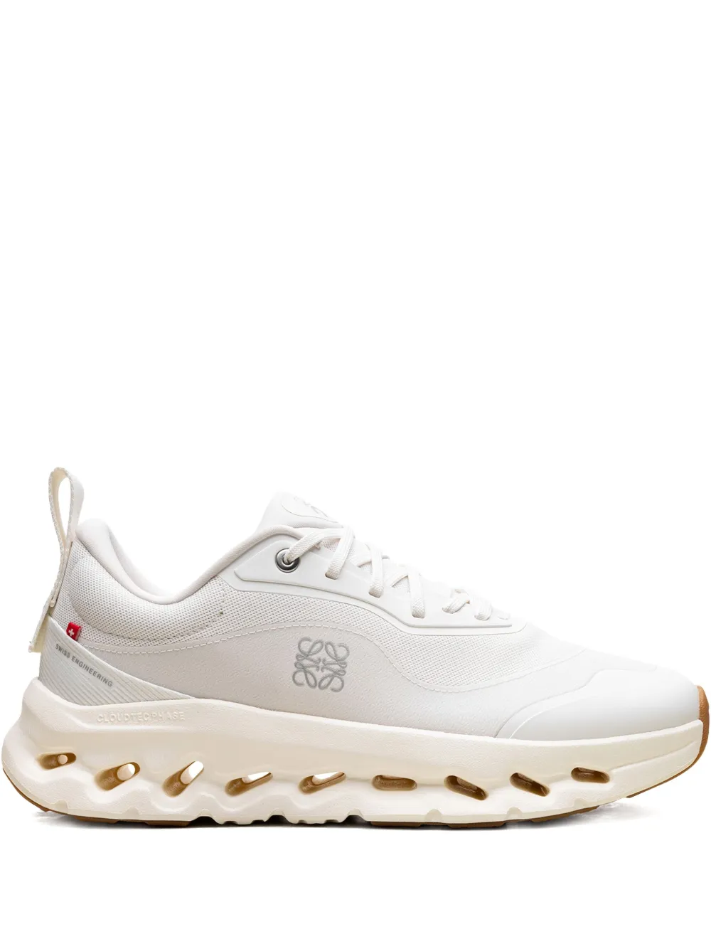 29930294_59102970_1000.jpg-1.webp On Running Cloudtilt 2 LOEWE All White - Image 1